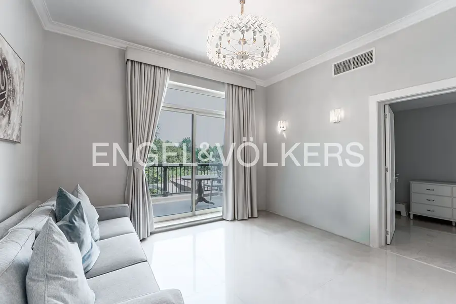 12,514sqft Plot | Prime Location | Vastu