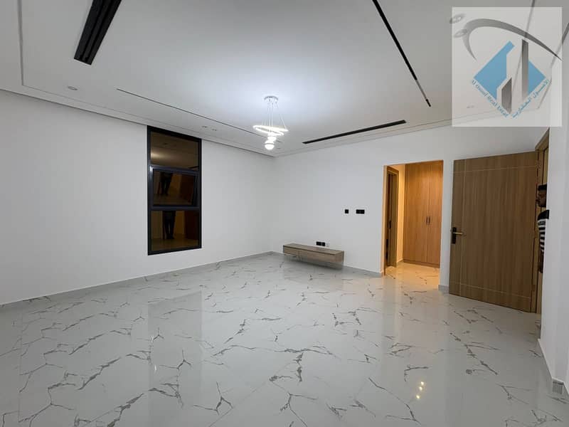 3 d151752d-f975-496d-a037-beaad6e7c2c9. jpg