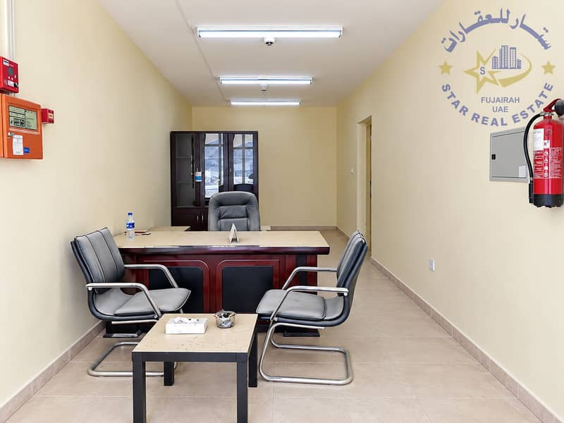 4 Symmetrical Institutional Office Interior. png