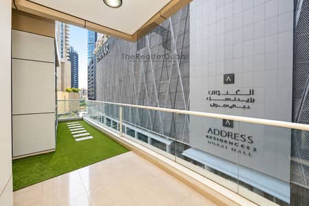 2 Bedroom Flat for Sale in Downtown Dubai, Dubai - Modern Balcony Overlooking Dubai Residences. png