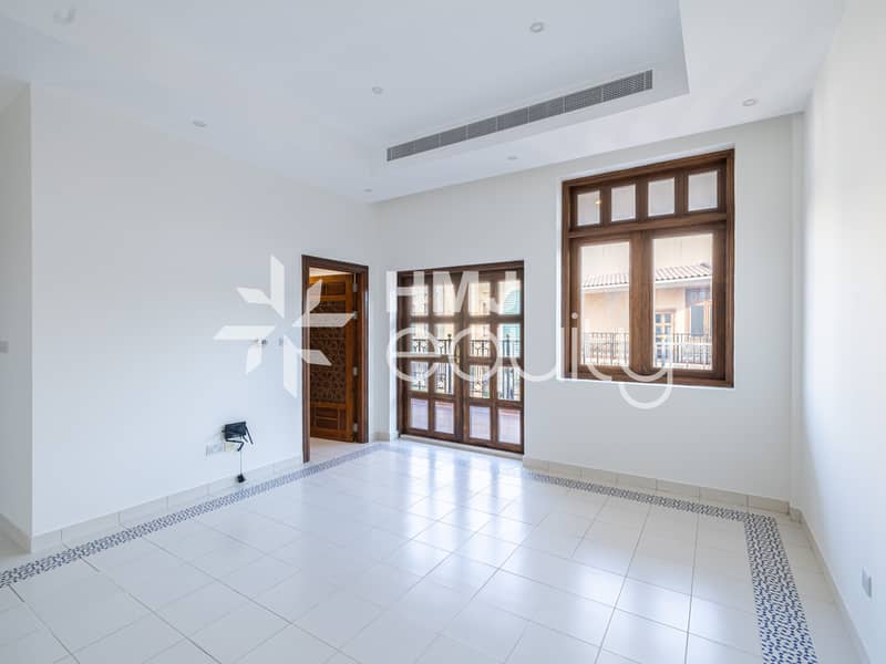 11 R6M27522-HDR. jpg