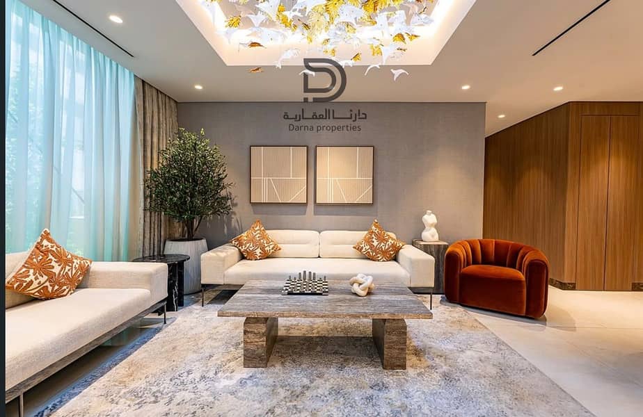 10 debc8108-9df6-4c82-baf3-a6a6edcbd031. jpg
