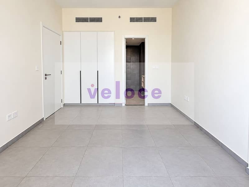 3 Minimalist Apartment Room with Ensuite. png