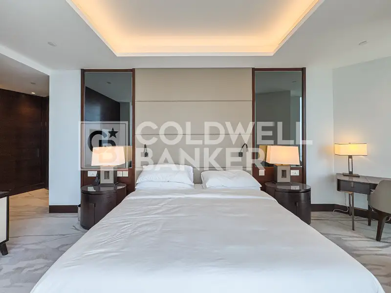 Vacant | City and Sea View | Genuine Resale