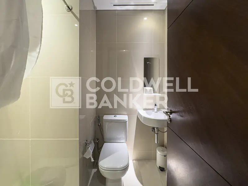 Vacant | City and Sea View | Genuine Resale