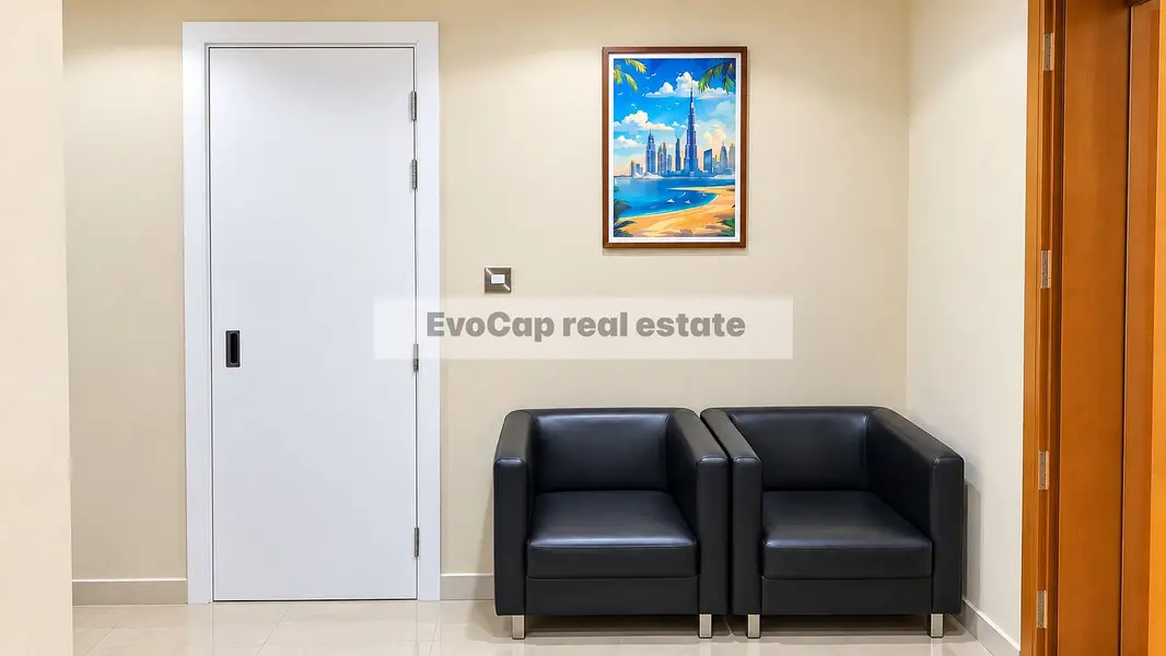 FULLY FITTED - READY TO MOVE IN - PRIME ADDRESS