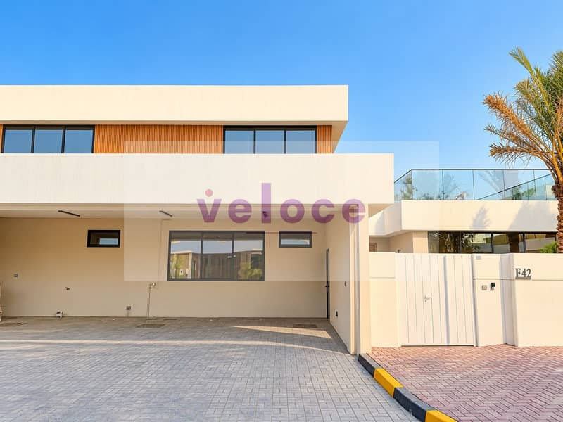 2 Modern Minimalist Villa Facade with Carport. png