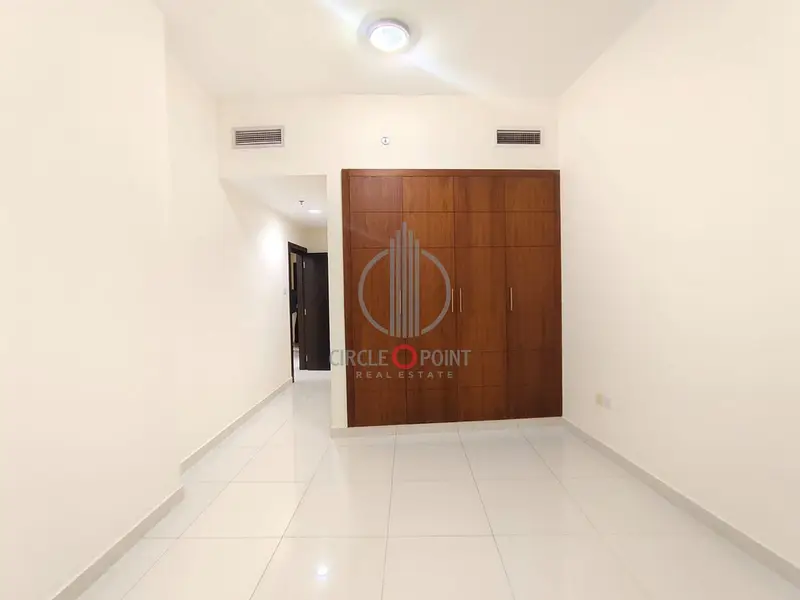 1BHK Huge Balcony || All Amenities + Free Parking || Ready to move