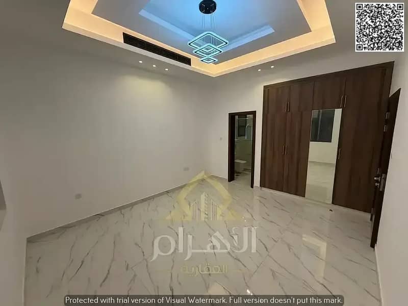 8 865294022-1066x800. webp