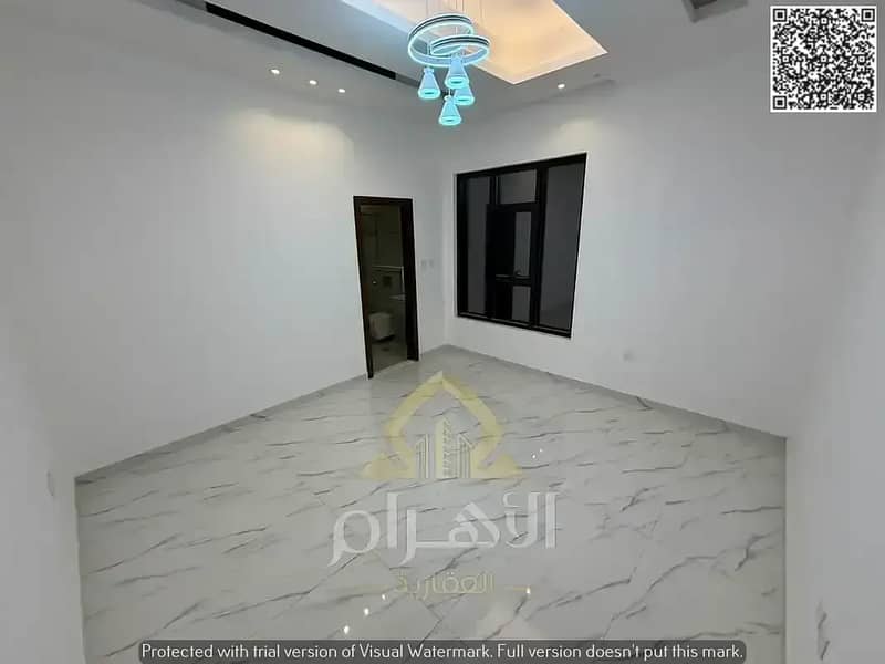 13 865294060-1066x800. webp