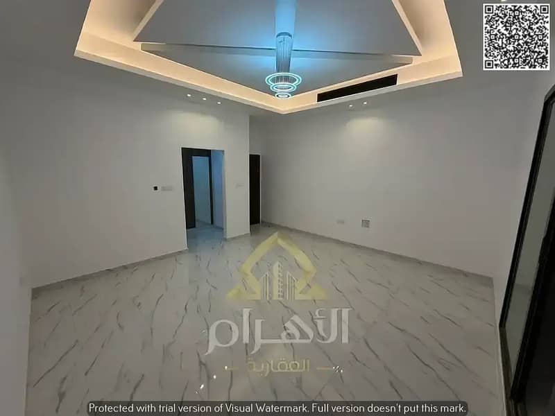 16 865294063-1066x800. webp