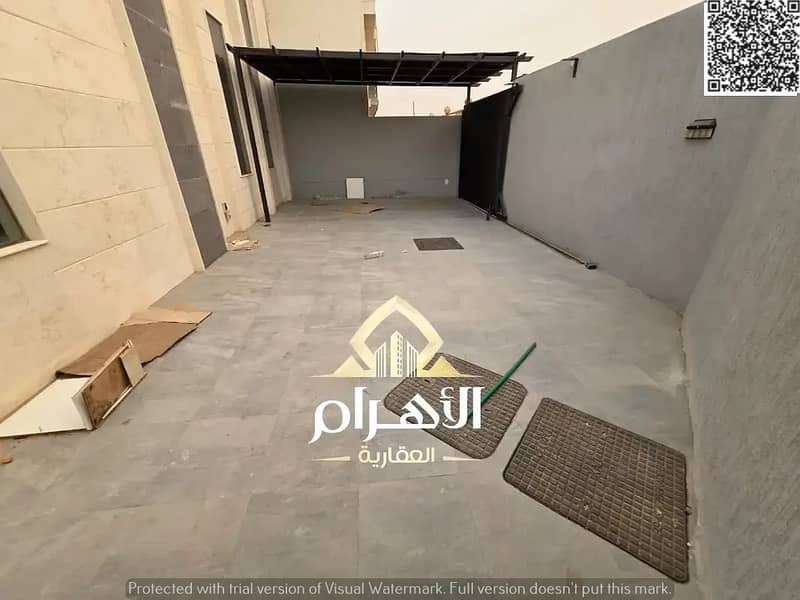 9 864799115-1066x800. webp
