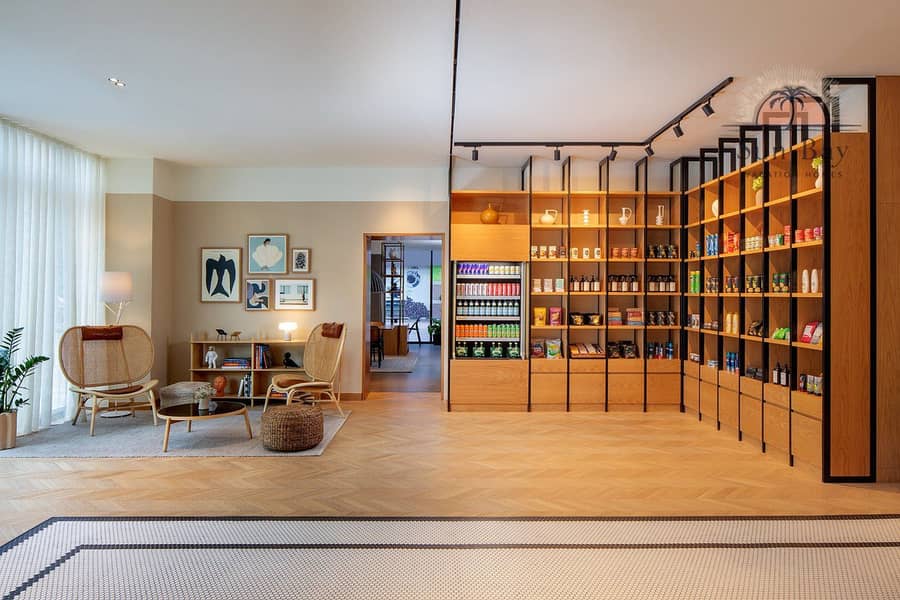 18 hotel-entrance-and-pantry. jpg