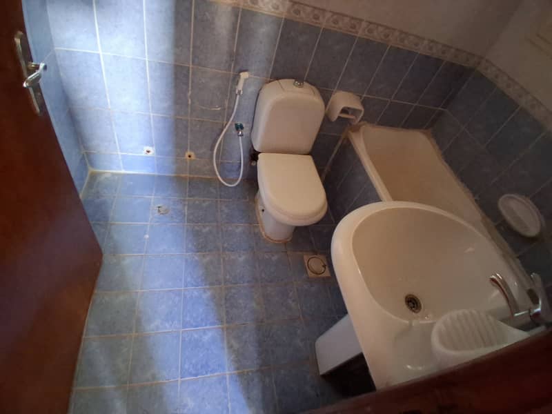 8 60457. jpg