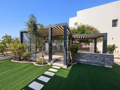 4 Bedroom Villa for Rent in Yas Island, Abu Dhabi - Rare Layout | Golf Course Views | Outdoor Kitchen