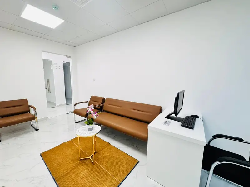 Modern Office | Bank Account Assistance | Free Amenities