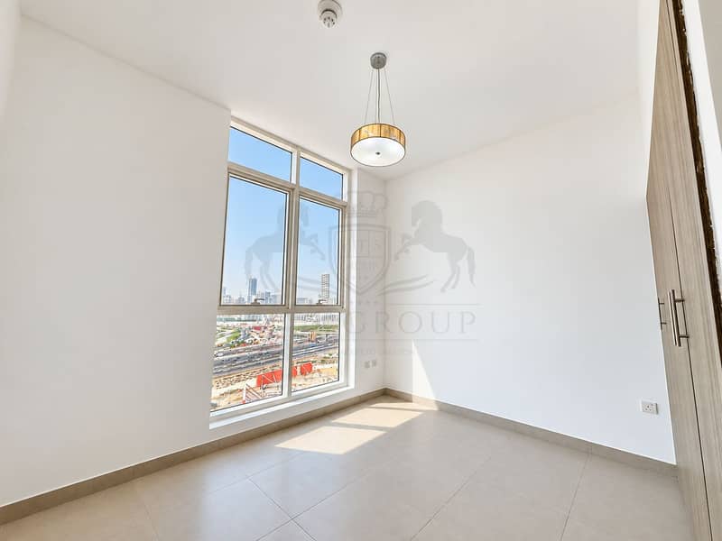 8 Sunlit Modern Room With City Views. png