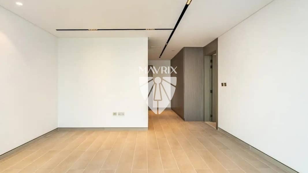 9 Image 9