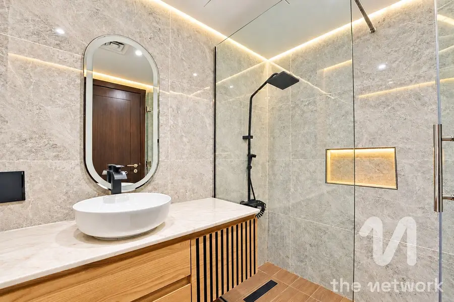 Golf Course View | Fully Upgraded | VOT