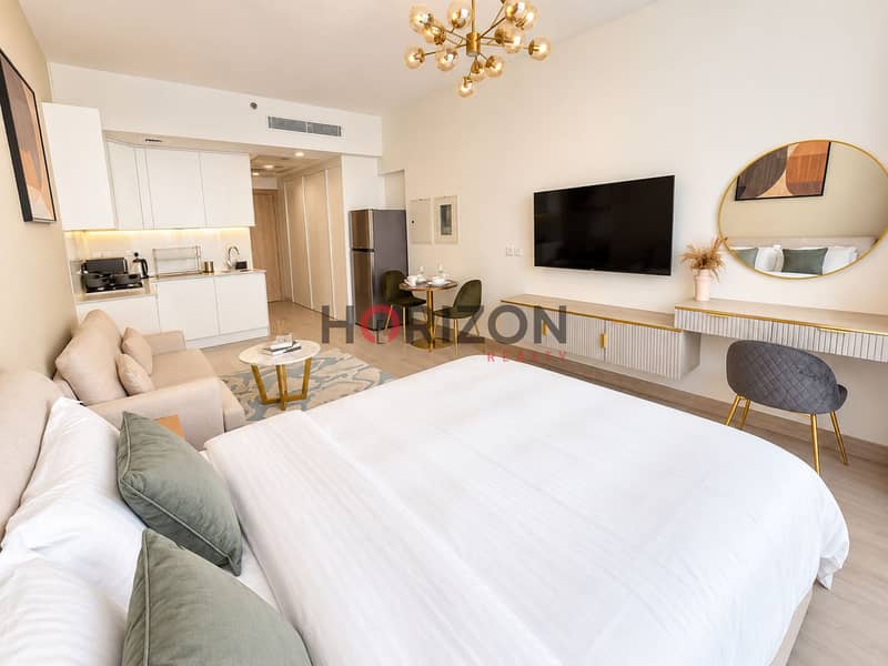 5 Warm Scandinavian Studio Apartment. png