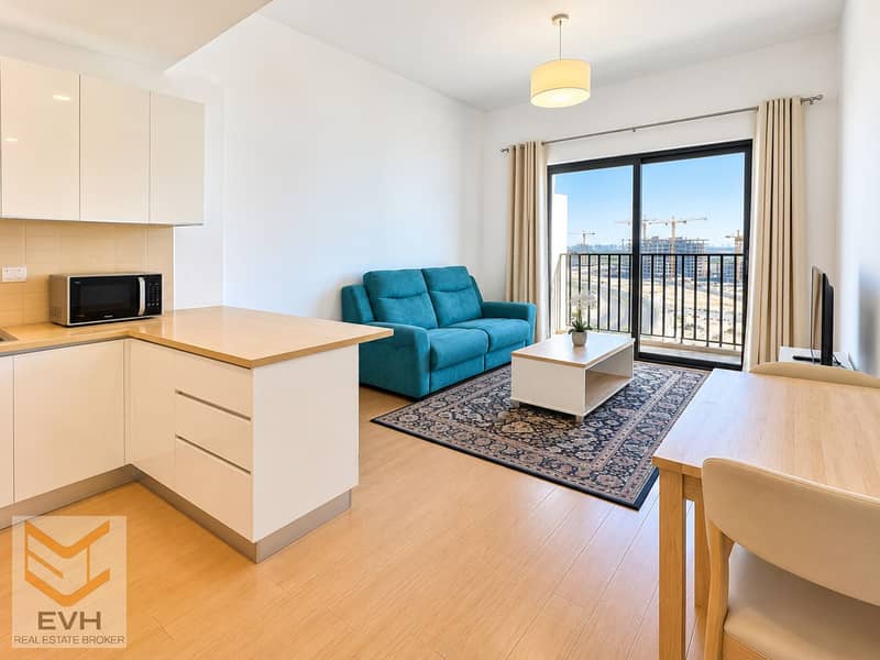Bright Modern Apartment with City Views. png Bright Modern Apartment with City Views. png