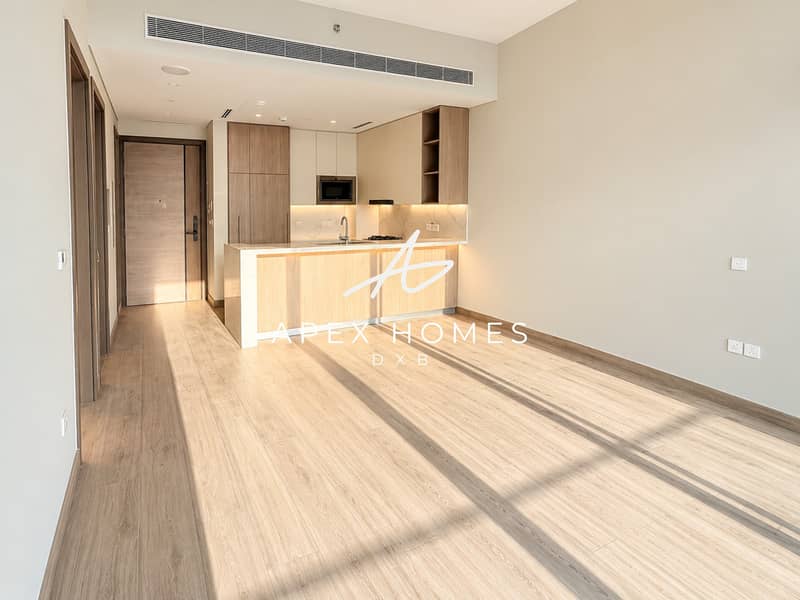 Spacious Layout I Large Balcony I Near Completion Spacious Layout I Large Balcony I Near Completion