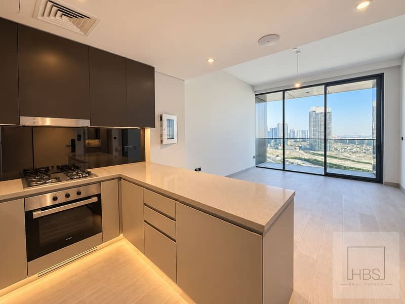2 Modern Open-Plan Kitchen with City Skyline. png