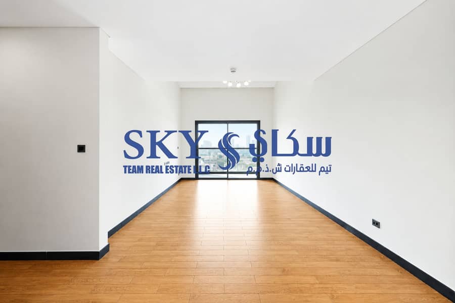 4 Minimalist Room with City View. png