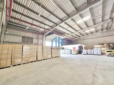 Warehouse for Rent in Al Quoz, Dubai - Road Facing Showroom | Close To SZR | 199 KW Electricity Warehouse for Rent in Al Quoz, Dubai - Road Facing Showroom | Close To SZR | 199 KW Electricity