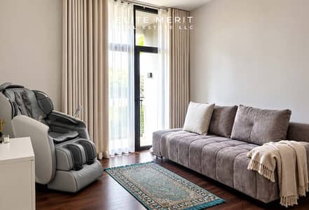 3 Cпальни Таунхаус в аренду в Тилал Сити, Шарджа - Contemporary Neutral Living Room Retreat. jpg
