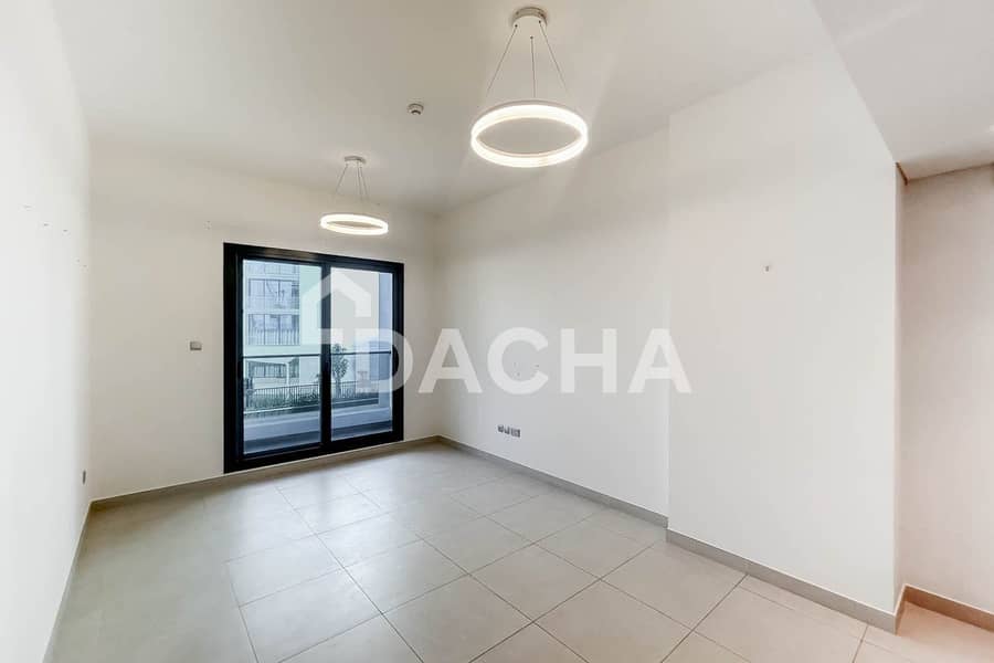 Spacious | Mid Floor | Ready to move Spacious | Mid Floor | Ready to move