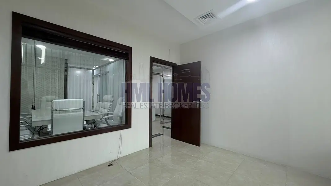 Well-Kept Office | Low Floor | Ready to Occupy
