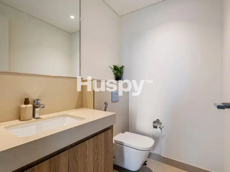 Burj Khalifa View | Vacant | Furnished