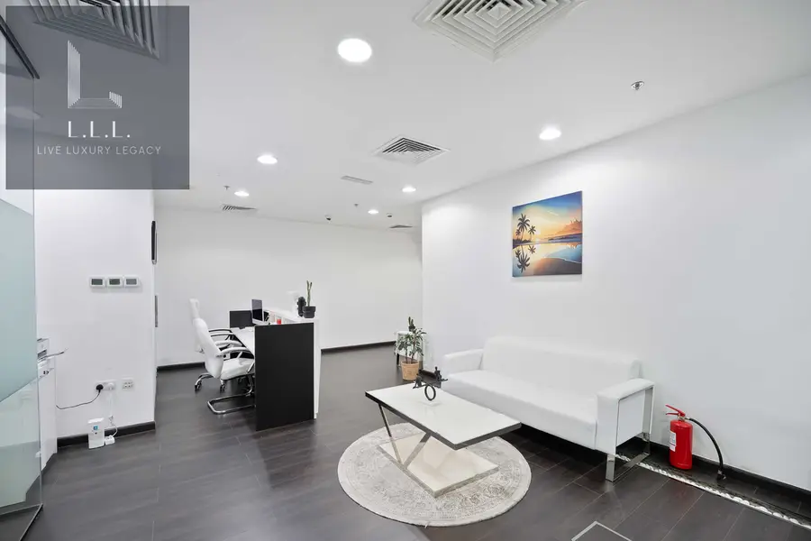 Bright & Modern Fully Furnished Office