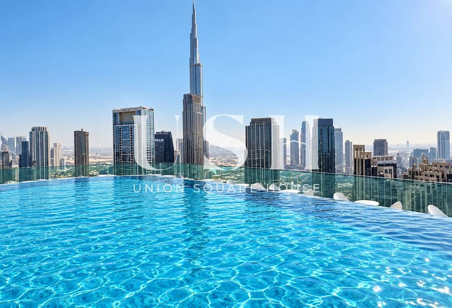 Rooftop Infinity Pool Over Dubai. png Rooftop Infinity Pool Over Dubai. png