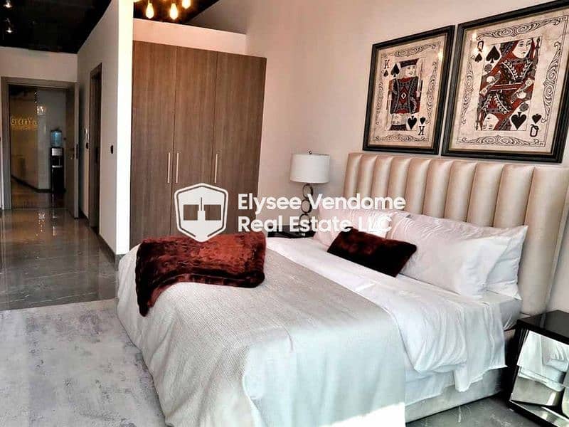 4 Studio Bedroom. jpg