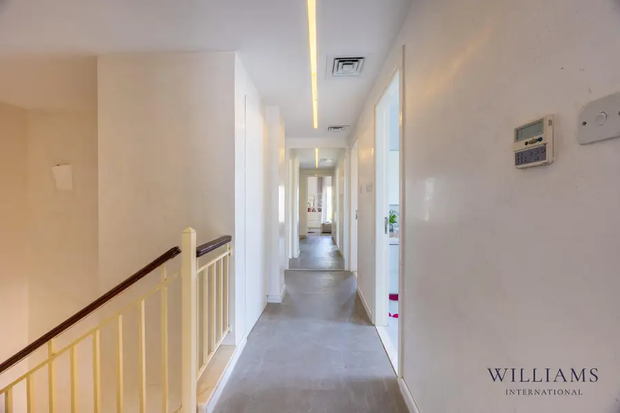 3 BEDROOMS | FULLY UPGRADED | LARGE PLOT