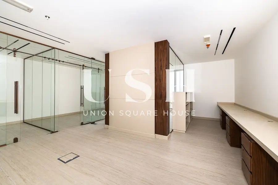 Beautifully Fitted Office/ Vacant