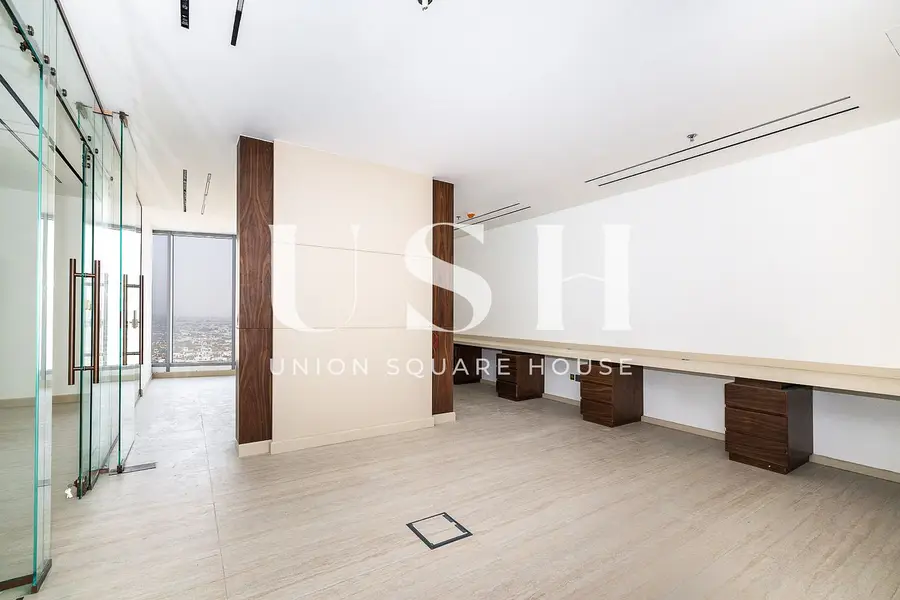Beautifully Fitted Office/ Vacant