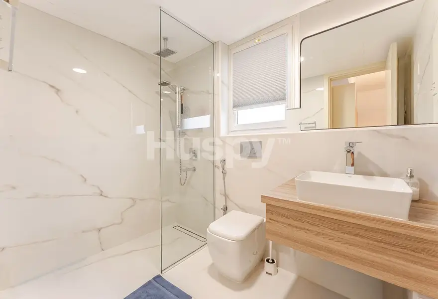 Type 4E | Fully Renovated | Near Lake