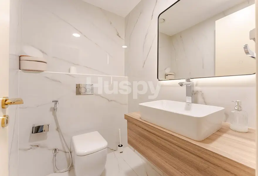 Type 4E | Fully Renovated | Near Lake
