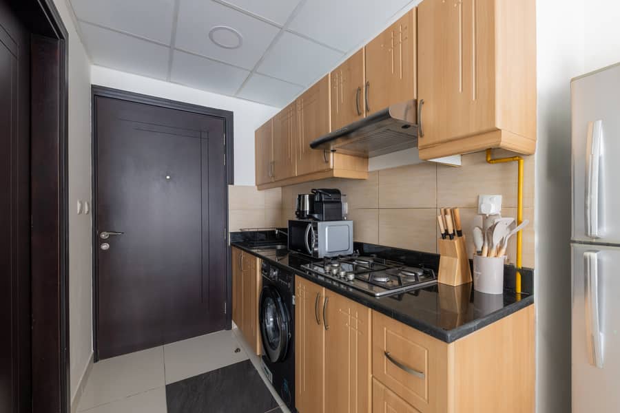 12 AT6A2963-HDR. jpg