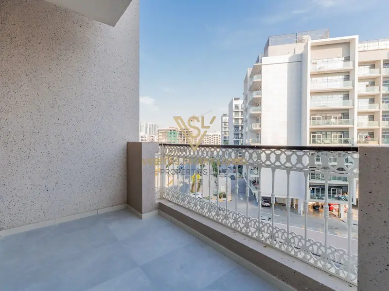 Luxury Studio | Burj Khalifa Views | Arjan