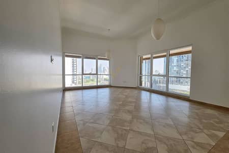 2 Bedroom Apartment for Rent in Dubai Marina, Dubai - SPACIOUS 2BR + MAID | MARINA LIVING | VACANT NOW