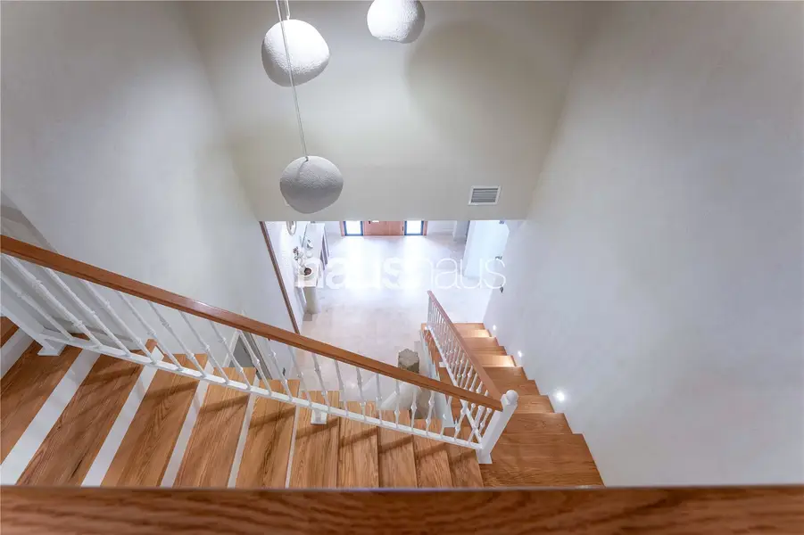 Turnkey 5 Bed | 6,893 sq. ft | Walk to Els Club