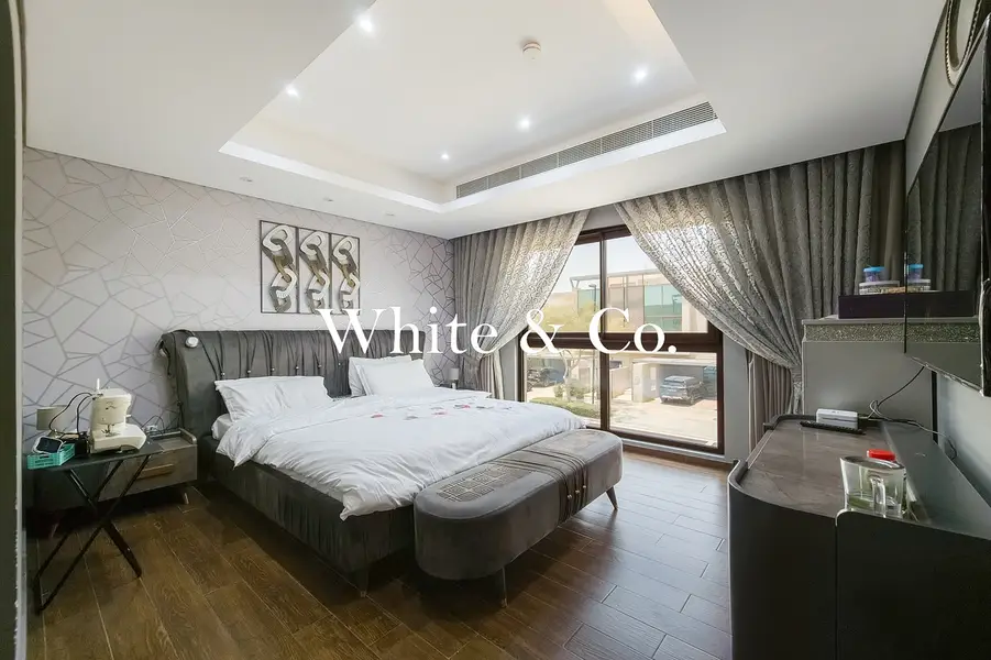 Family Home | Near Park | Back to Back