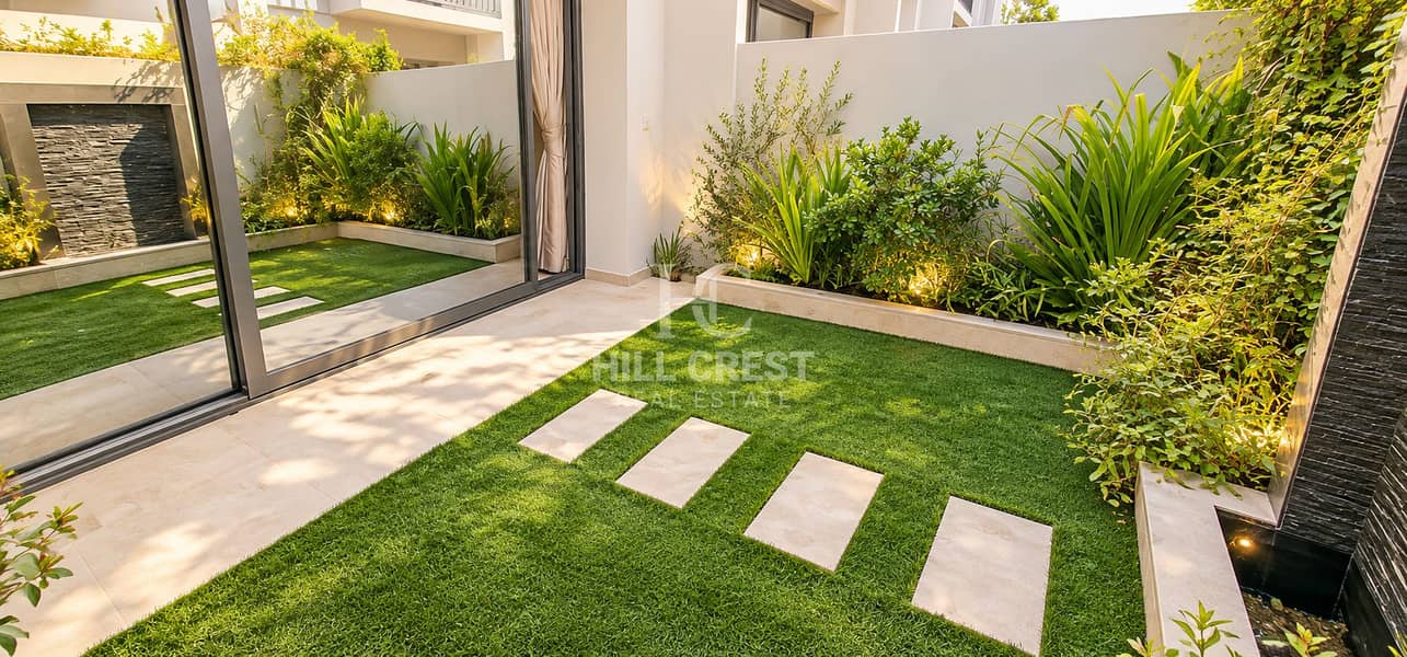 3 Modern Courtyard Garden with Stepping Stones. png