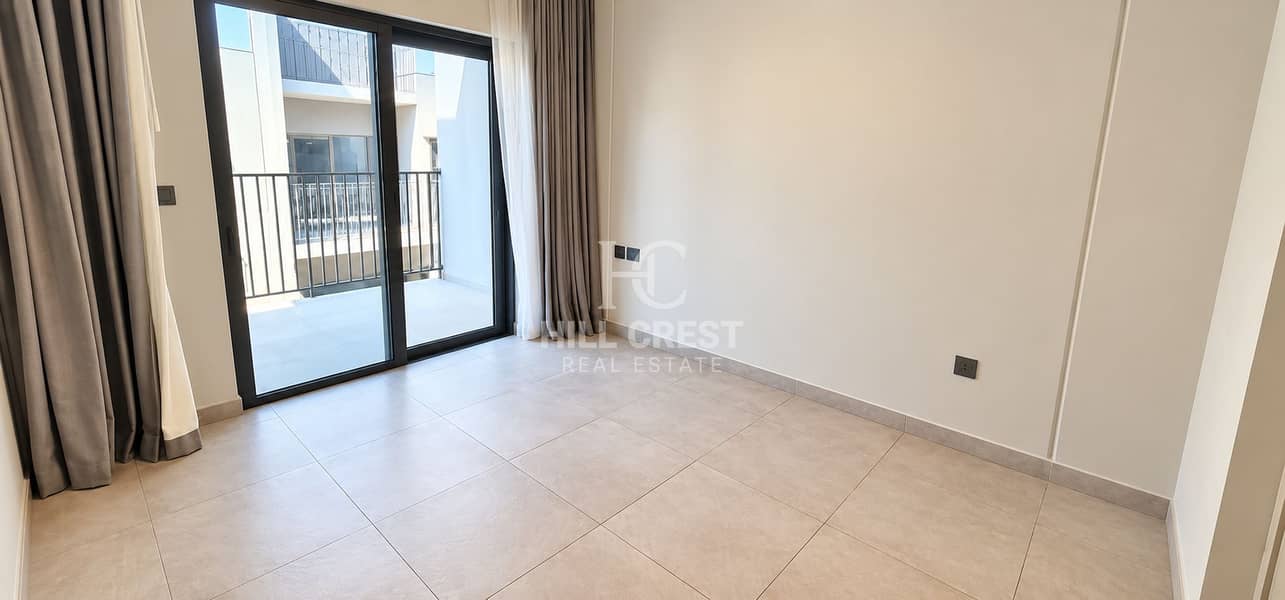 12 Bright Minimalist Apartment with Balcony Views. png