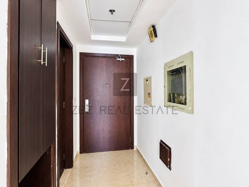 10 Bright luxury fitness center interior-7. png