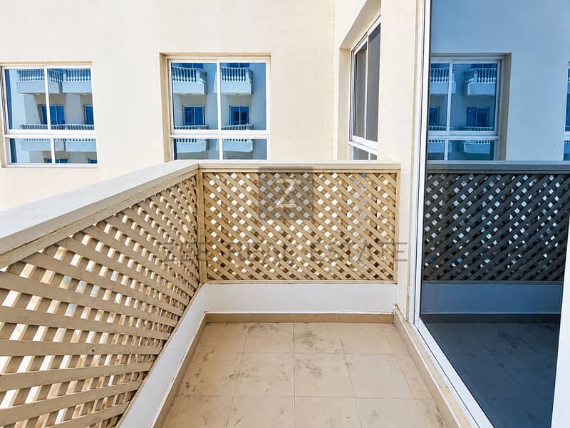 13 Bright architectural property listing-5. png